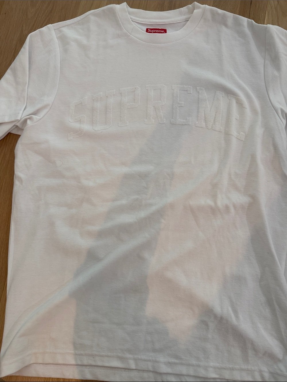 Supreme White chenille Embossed Arc Logo Short Sleeve Tee medium like new